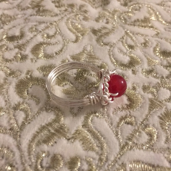 Red Jade silver plated wire wrapped ring. - Picture 2 of 6